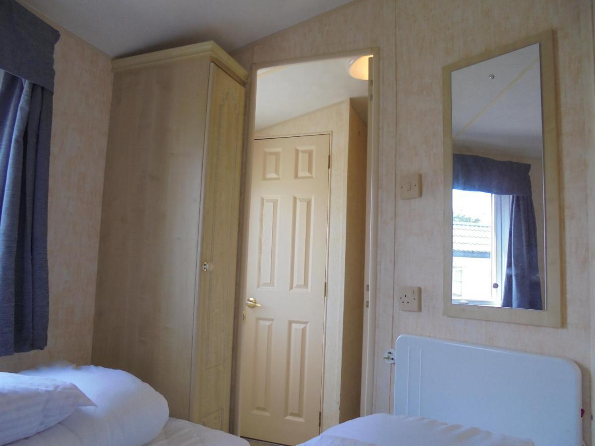 Waterside: Waterside Salisbury:- 6 Berth Large Wrap Around Veranda Ingoldmells Exterior photo